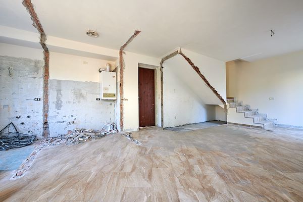 Ristrutturazione edificio completo e cambio destinazione