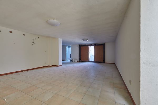 Ristrutturazione edificio completo e cambio destinazione