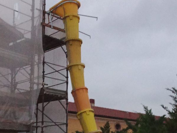 Ristrutturazione intero edificio a bardolino (in corso)
