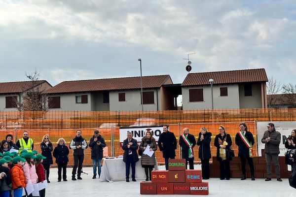 Rinascita della Scuola Materna di Sandrà: la posa della prima pietra