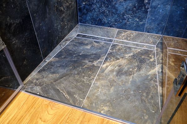 L’eleganza della materia: una ristrutturazione completa nel cuore di Verona