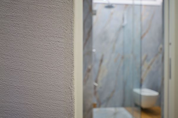 L’eleganza della materia: una ristrutturazione completa nel cuore di Verona