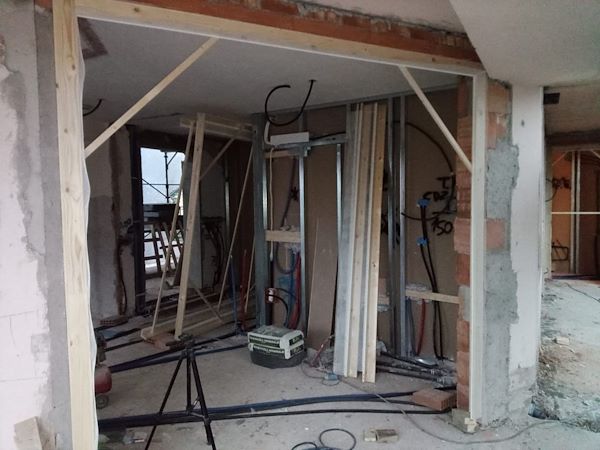 Ristrutturazione intero edificio a bardolino (in corso)