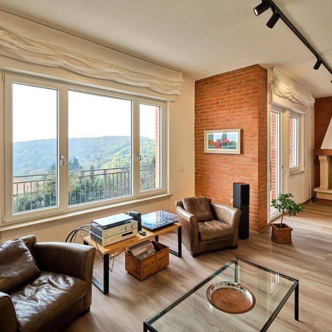 Trame di stile: pennellate di design in una dimora anni '70