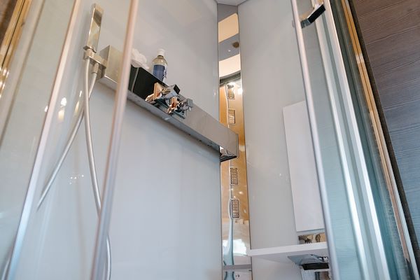 Ristrutturazione bagno Peschiera del Garda