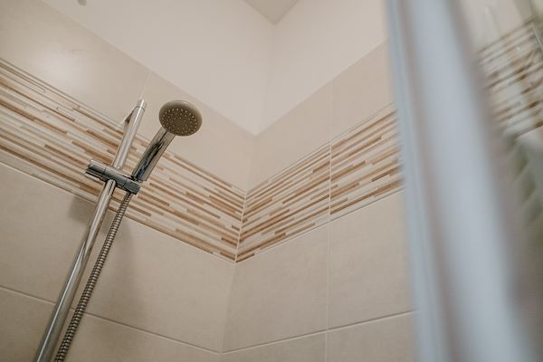 Ristrutturazione vecchio appartamento e trasformazione in affittacamere
