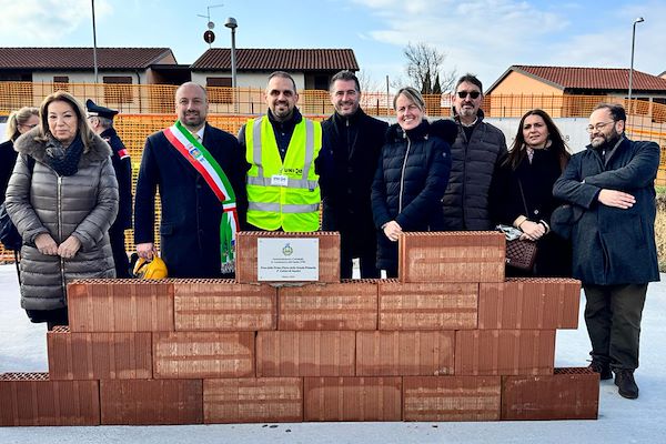 Rinascita della Scuola Materna di Sandrà: la posa della prima pietra