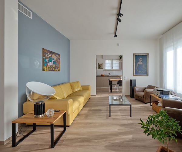 Trame di stile: pennellate di design in una dimora anni '70
