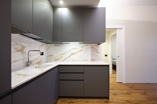 L’eleganza della materia: una ristrutturazione completa nel cuore di Verona