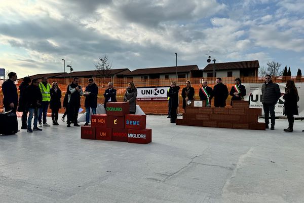 Rinascita della Scuola Materna di Sandrà: la posa della prima pietra