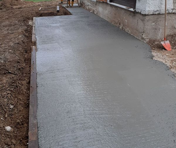 Costruzione di un'adeguata struttura con materiali moderni e opportunatamente calcolata per garantire la sua durabilità