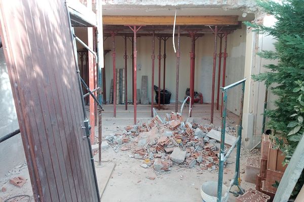 Ristrutturazione edificio completo e cambio destinazione